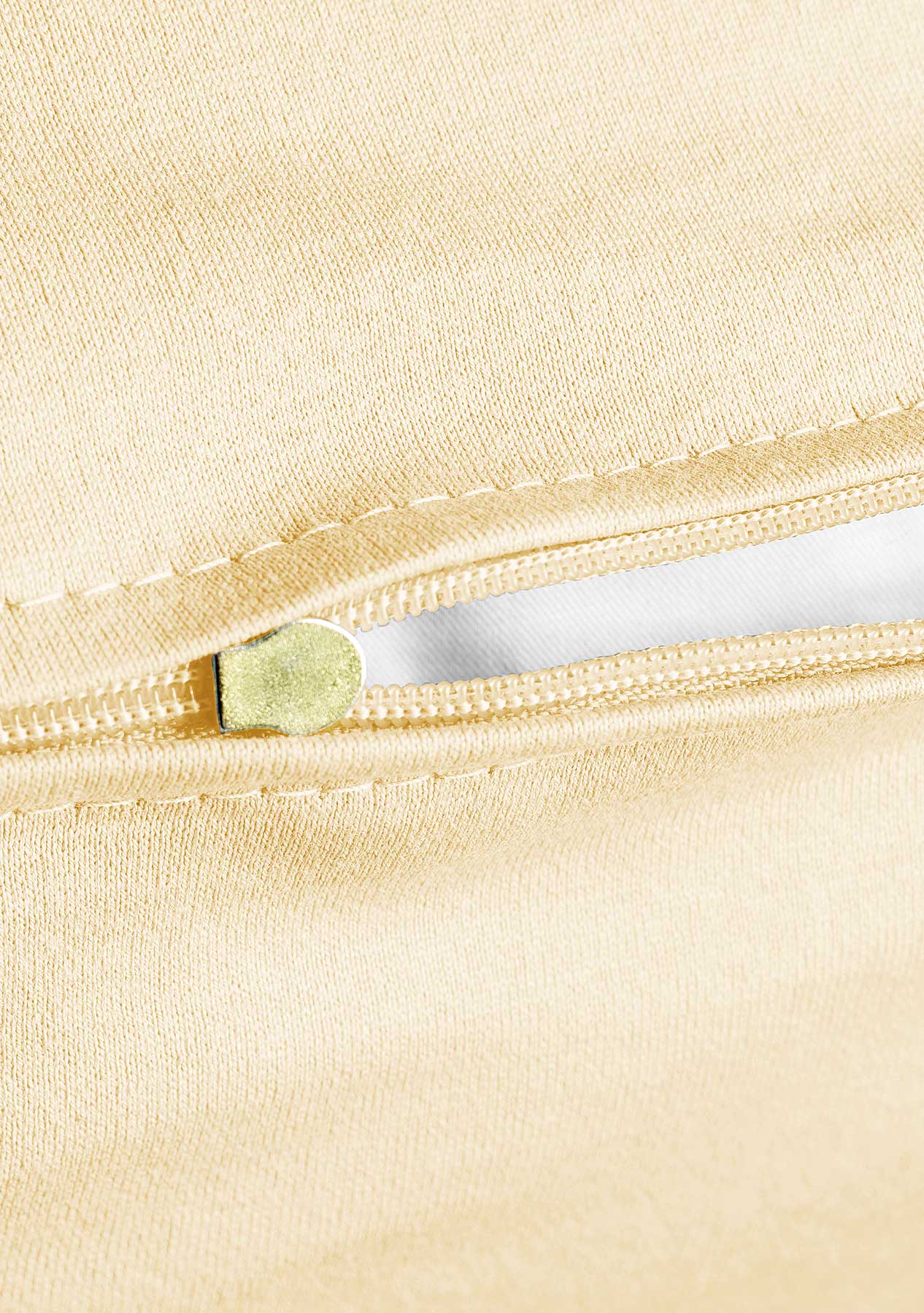 Luxurious thread and jersey pillowcase 80 x 80 cm