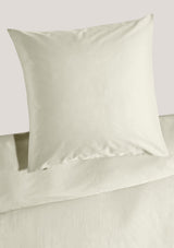 Precious plain satin bed linen with zipper