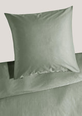 Precious plain satin bed linen with zipper