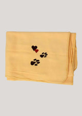 Fleece blanket with paws