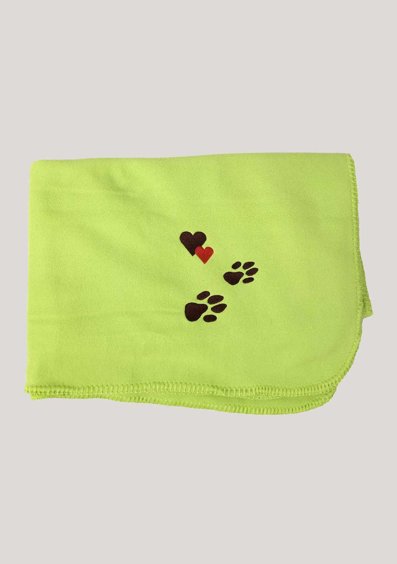 Fleece blanket with paws