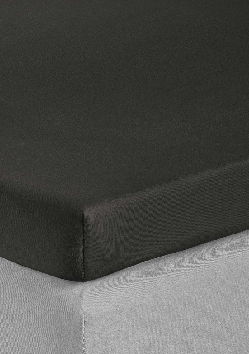 Vario-Stretch fitted sheet for topper with extra length L